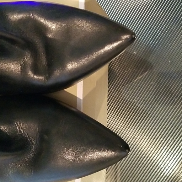 Michael kors ankle boots - leather side zip heels - Picture 6 of 7